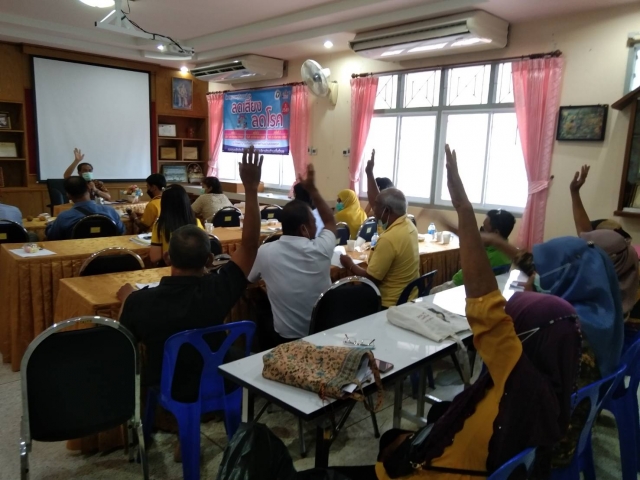 ประชุมคณะกรรมการกองทุนหลักประกันสุขภาพ อบต.โพธิ์ทอง